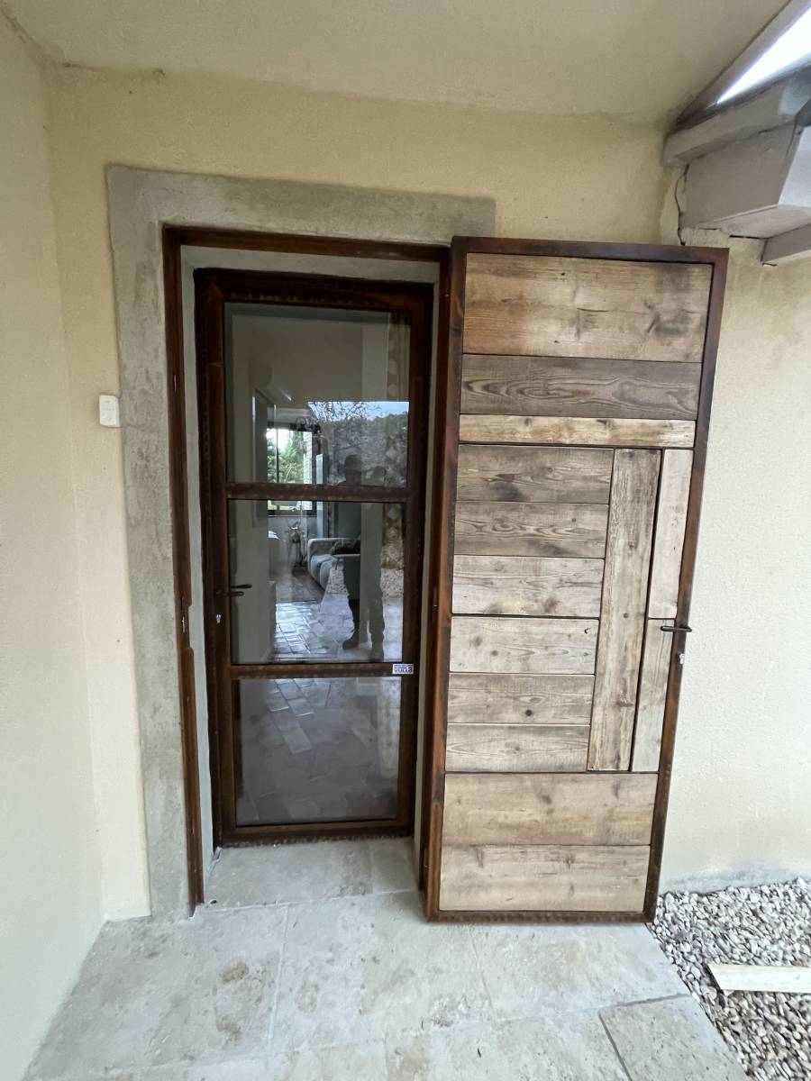 Porte d'entrée en acier