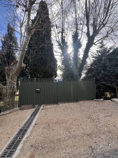 Brise-Vue en Fer Forgé Sur Mesure à Saint-Saturnin-lès-Apt (84) – Savoir Fer